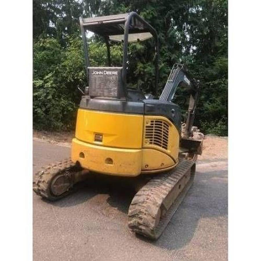 Used 2007 JOHN DEERE Excavator