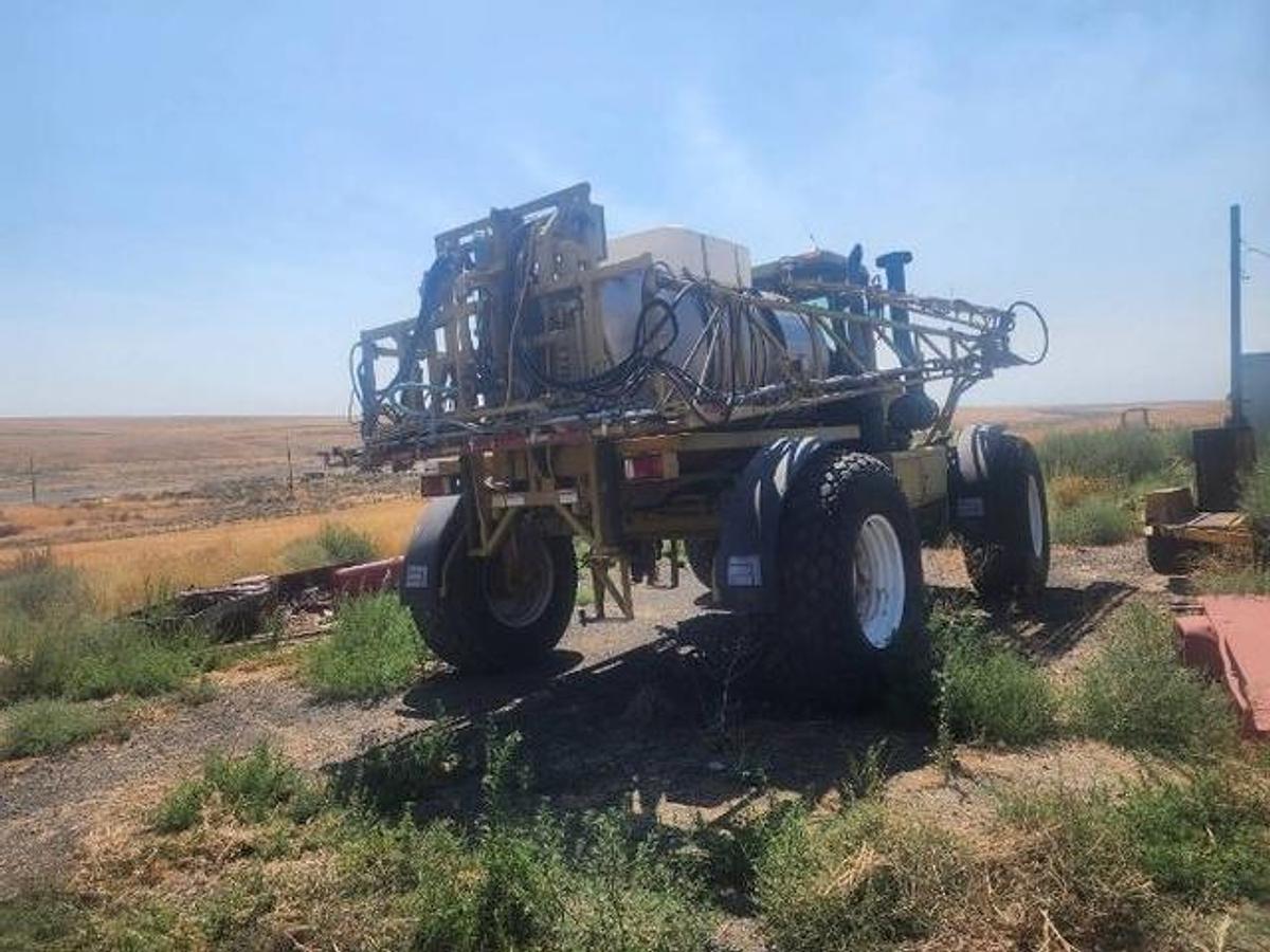 Used 1993 Rogator Self Propelled Sprayer