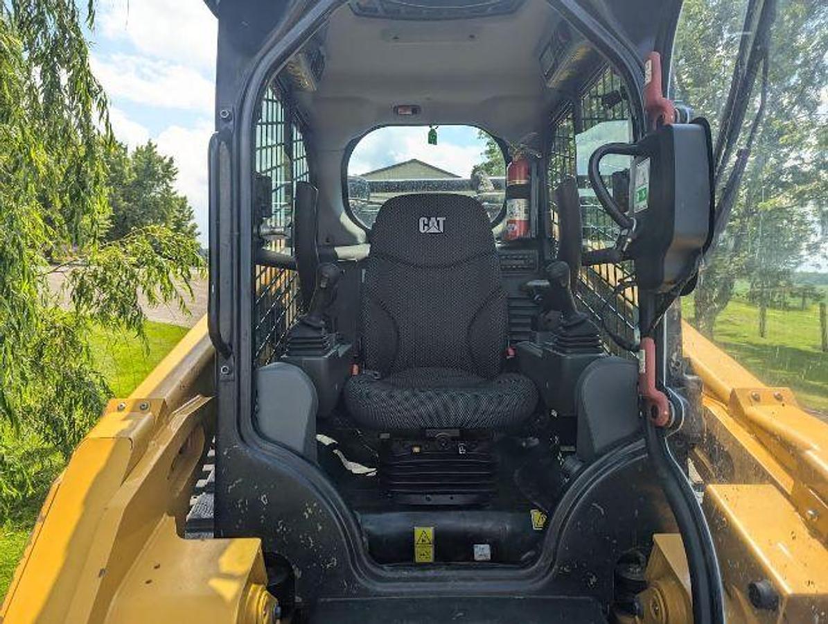 Used 2022 CATERPILLAR 299 D3 XE