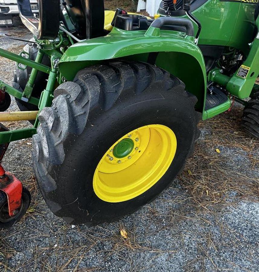 Used 2019 John Deere 3033r Tractor
