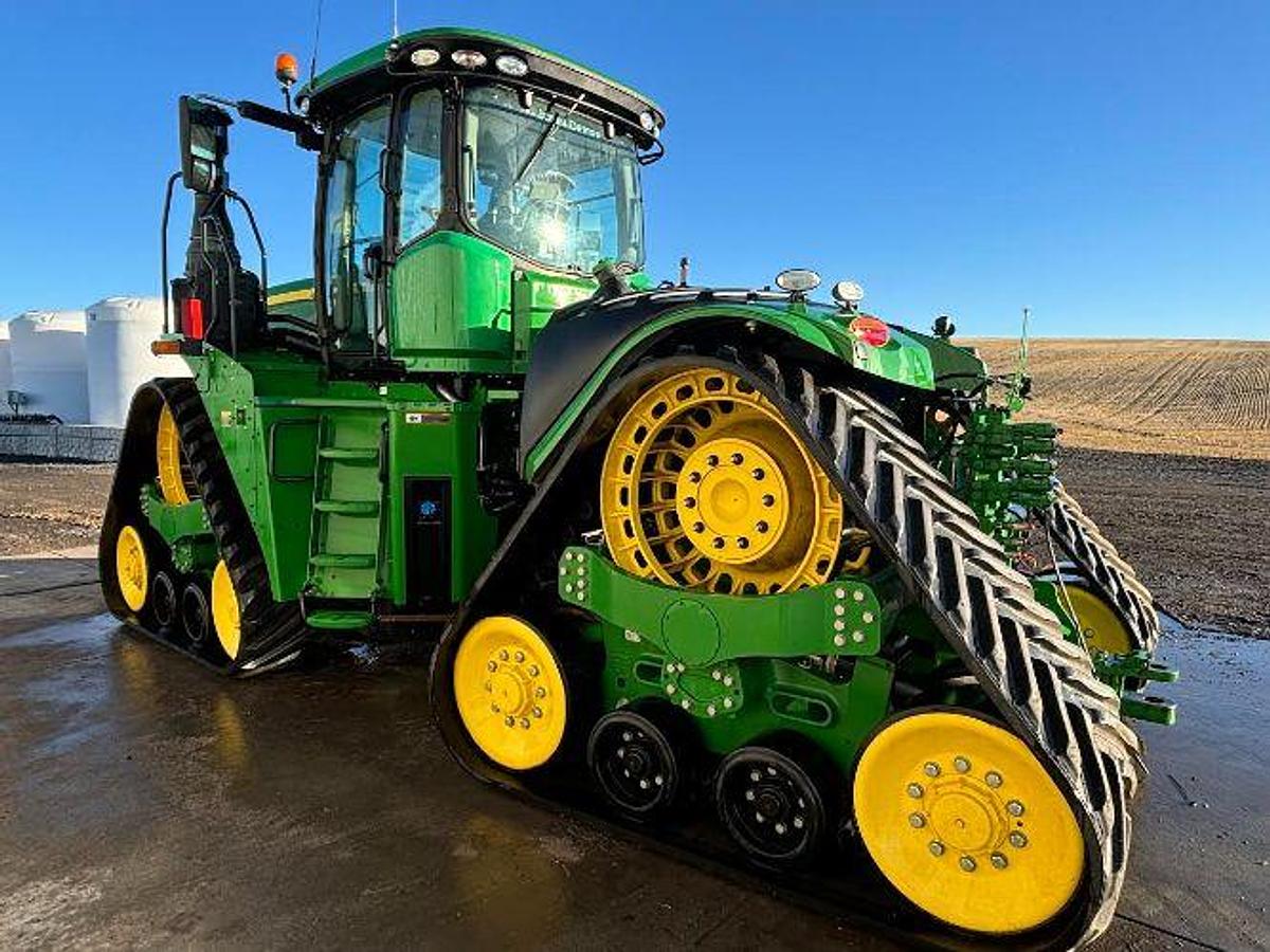 Used 2021 JOHN DEERE 9620RX