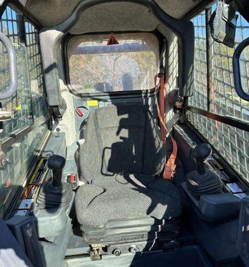 Used 2019 JOHN DEERE 331G