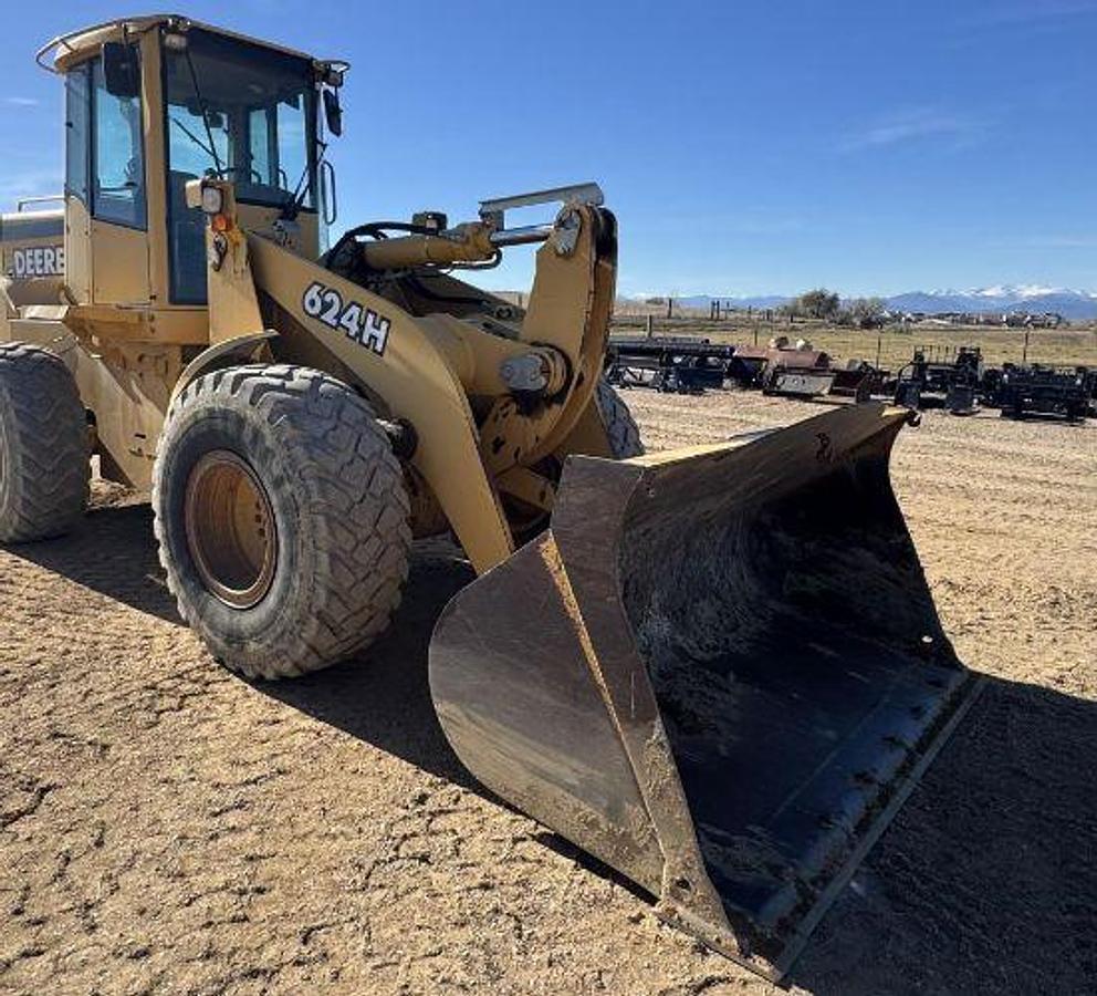 Used 1999 JOHN DEERE 624H