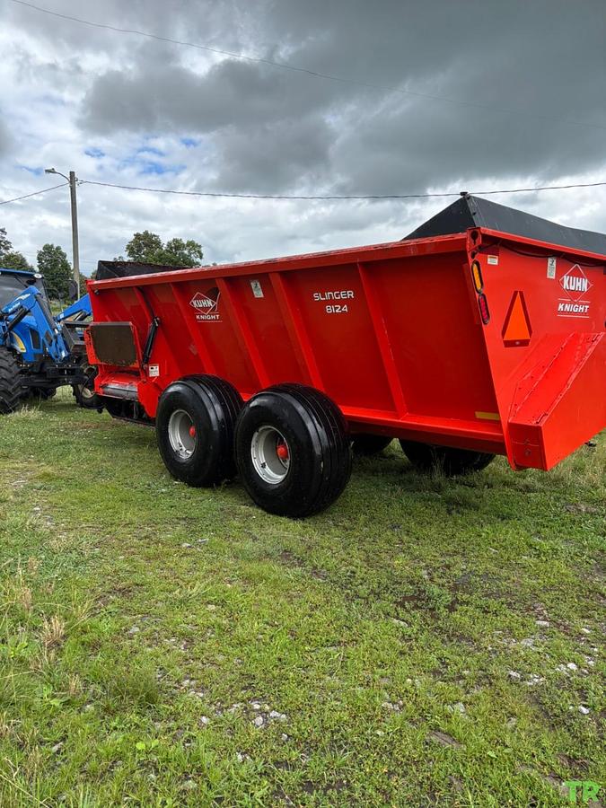 Used 2012 Kuhn Knight 8124 Manure Spreader