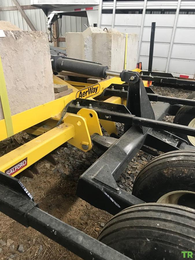 Used 2012 Kuhn Knight 8124 Manure Spreader