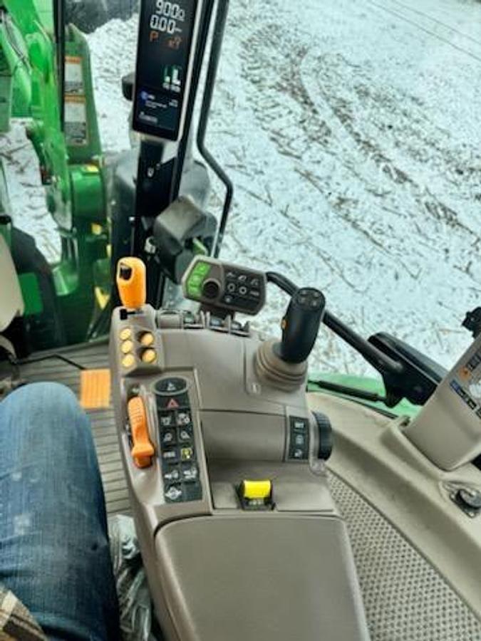 Used 2021 JOHN DEERE 5115R