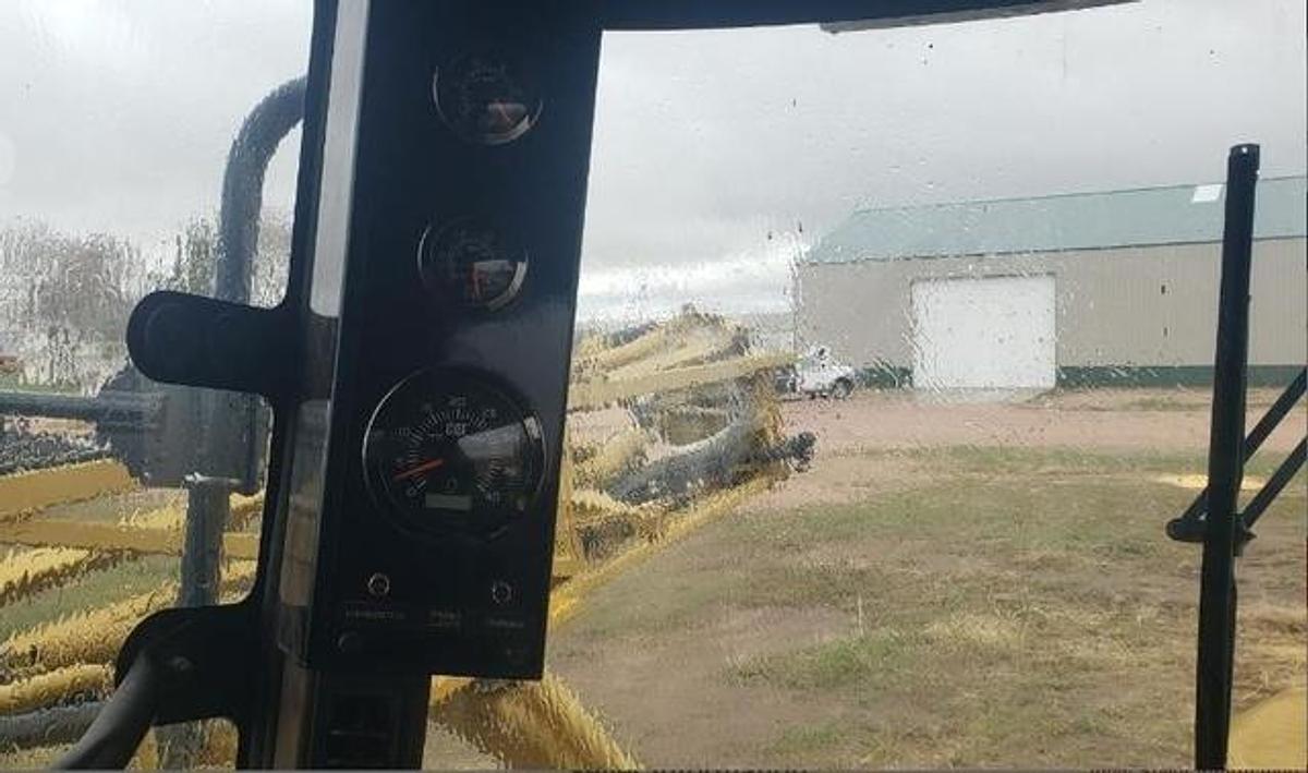 Used 2004 AG-CHEM ROGATOR 864