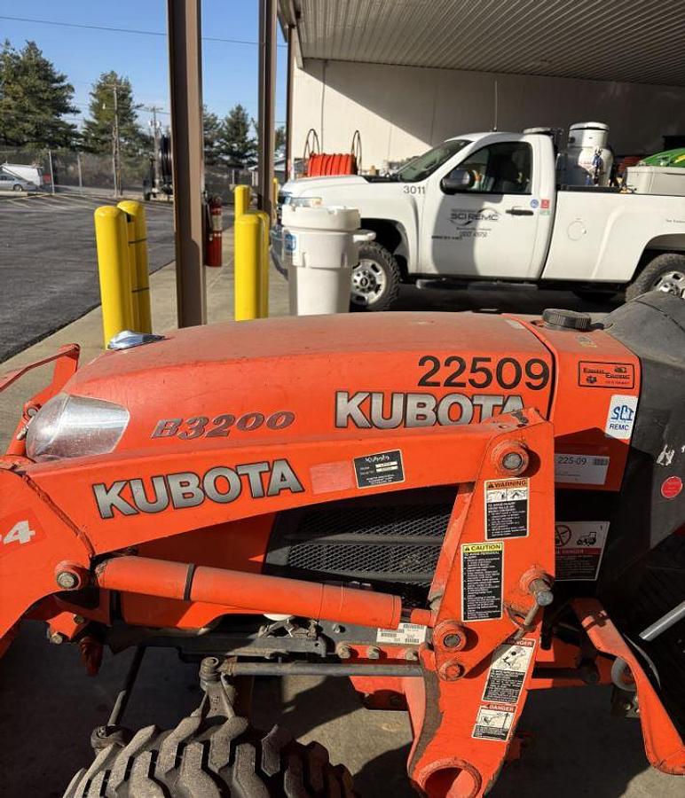 Used 2009 Kubota B3200