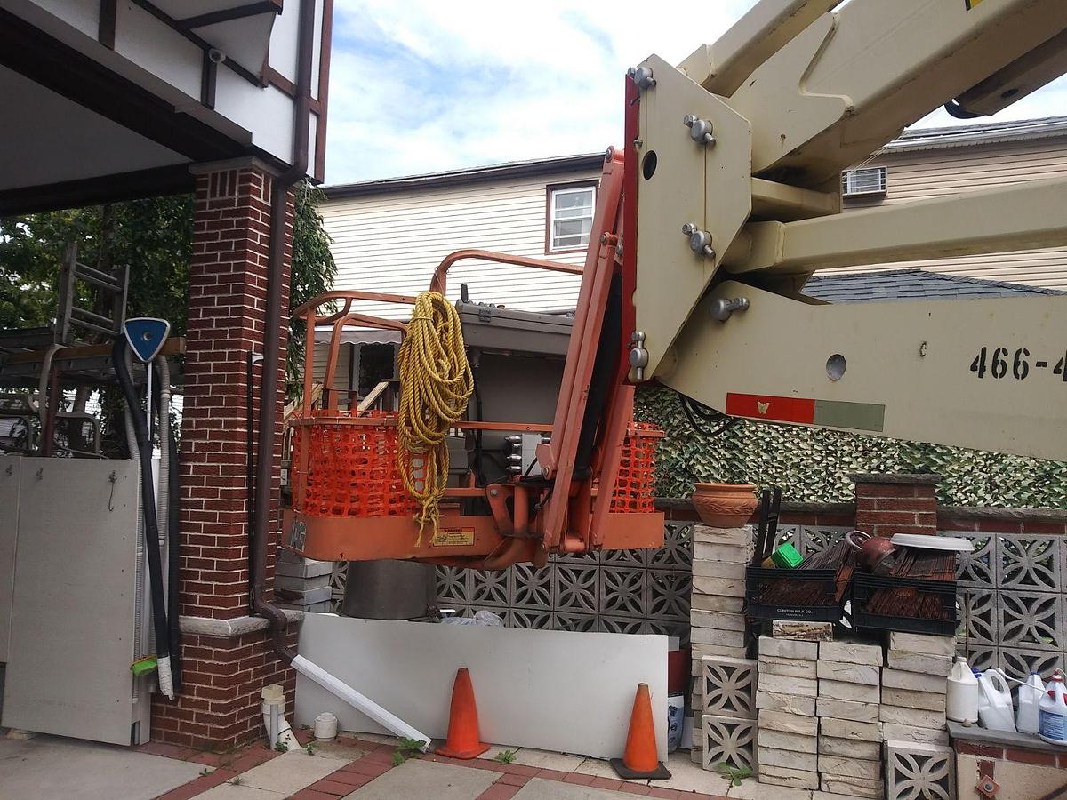 Used 2002 JLG 450 Lift
