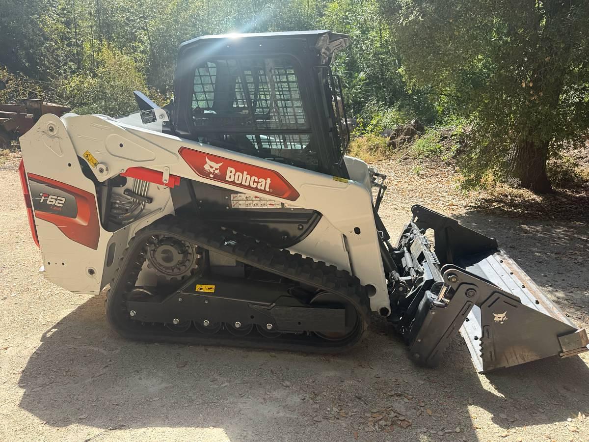 Used 2025 Bobcat T62 Compact Track Loader • High Flow • Enclosed Cab • A/C • 4-in-1 Bucket • 67.5 Hours