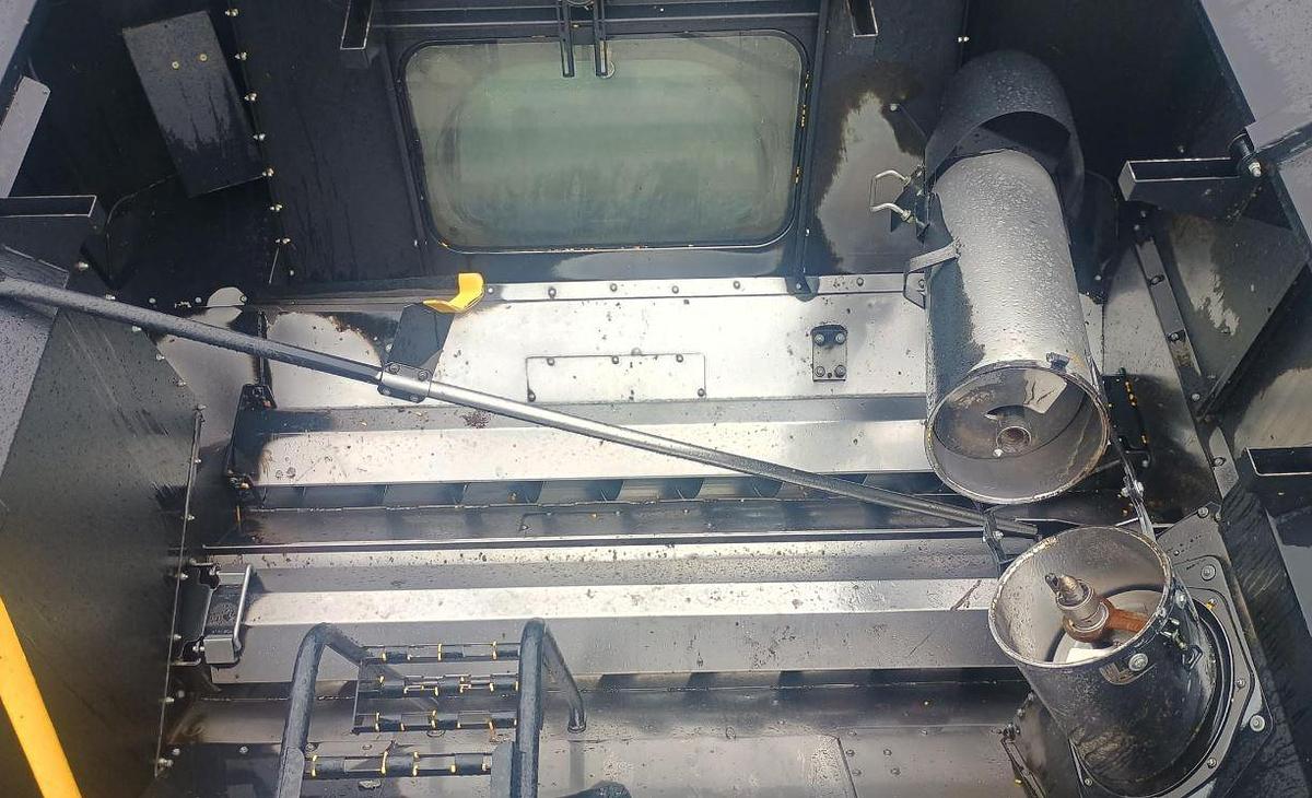 Used 2010 NEW HOLLAND CR9060