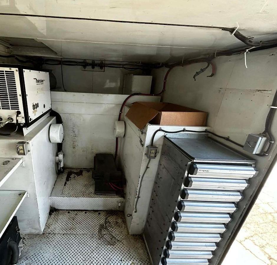 Used 2013 Caterpillar CT660