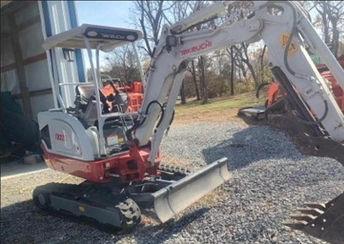 Used 2022 TAKEUCHI TB225