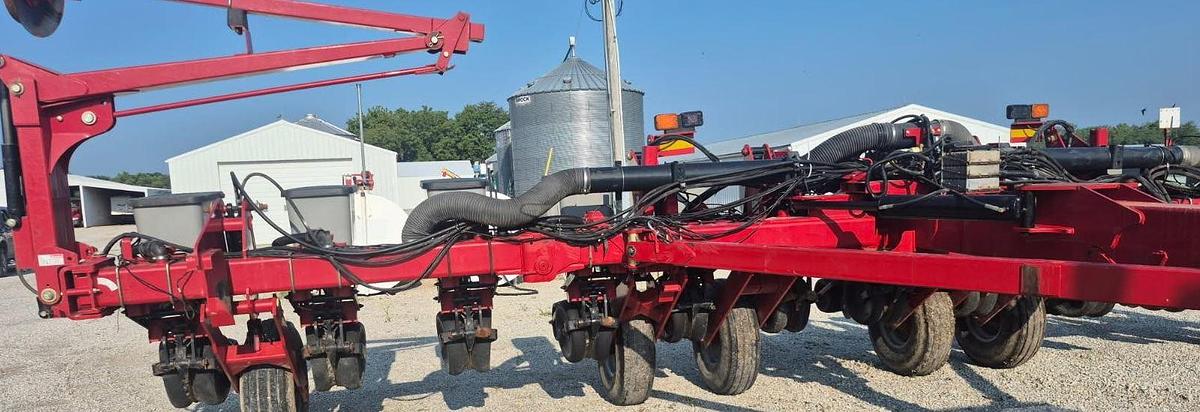 Used 2012 CASE IH 1250 Planter