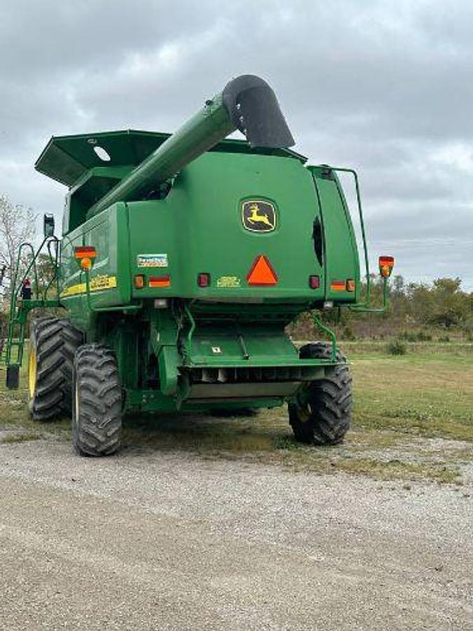 Used 2002 JOHN DEERE 9650 STS