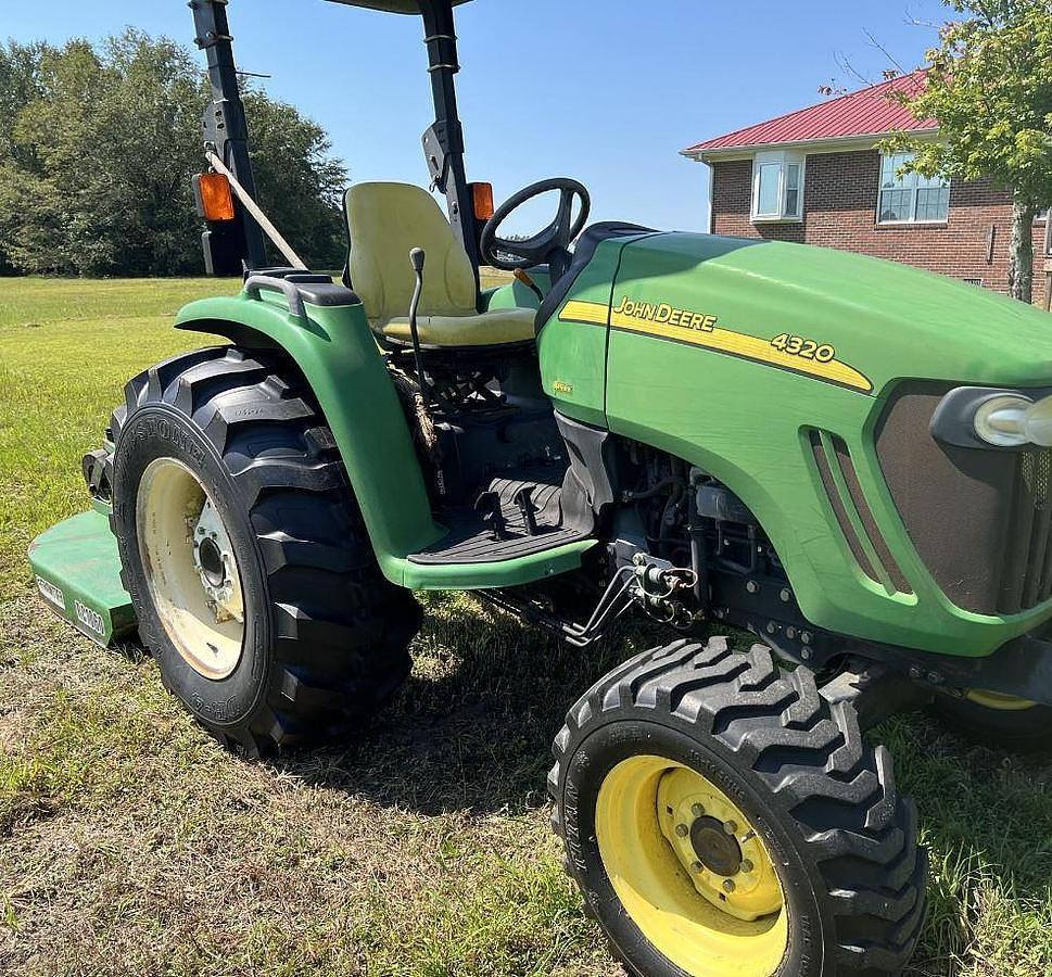 Used 2007 John Deere 4320