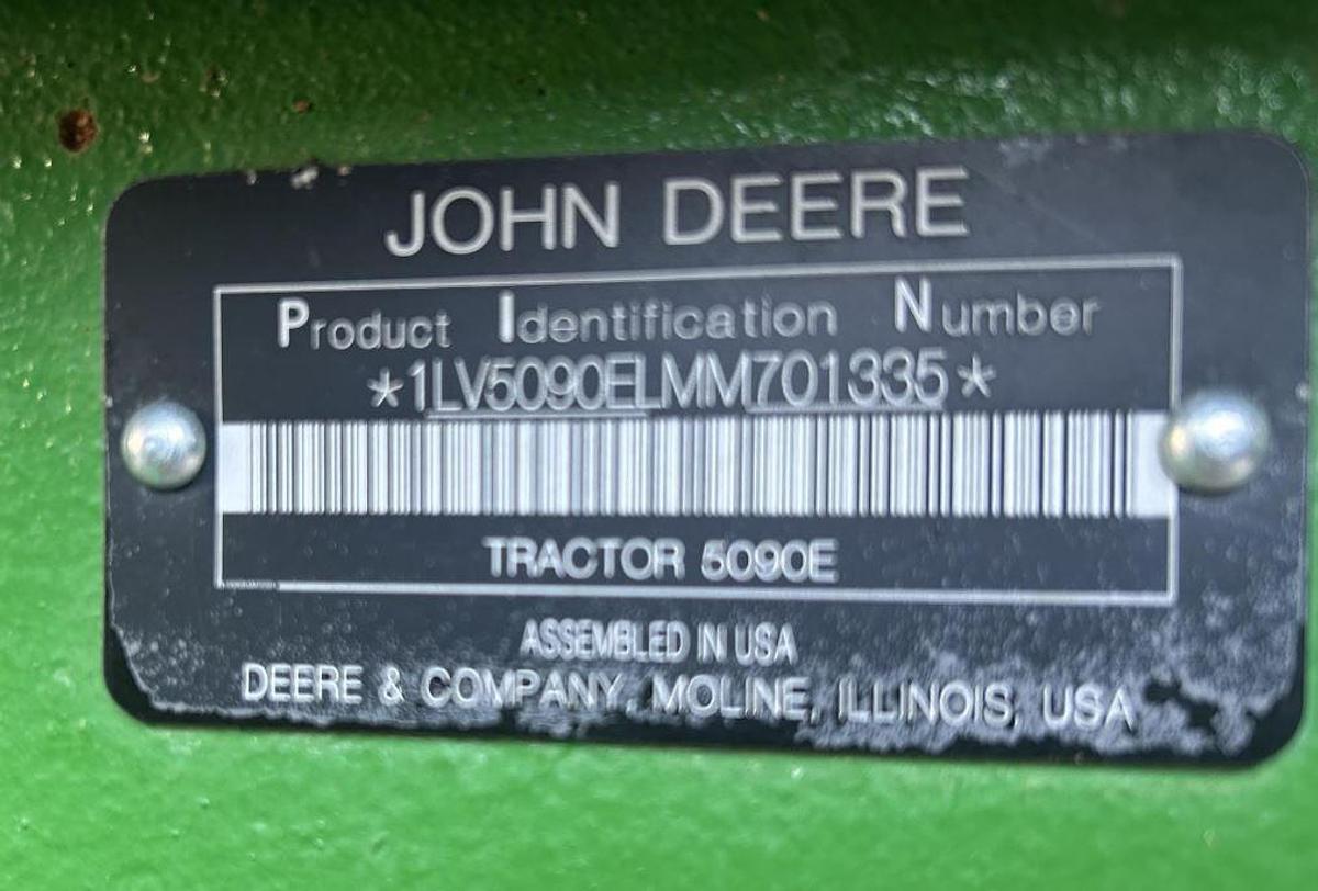 Used 2021 JOHN DEERE 5090EL