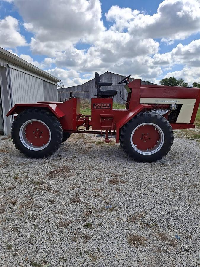 Used 1976 Custom Built 1/2 Size 4568 International Harvester Tractor