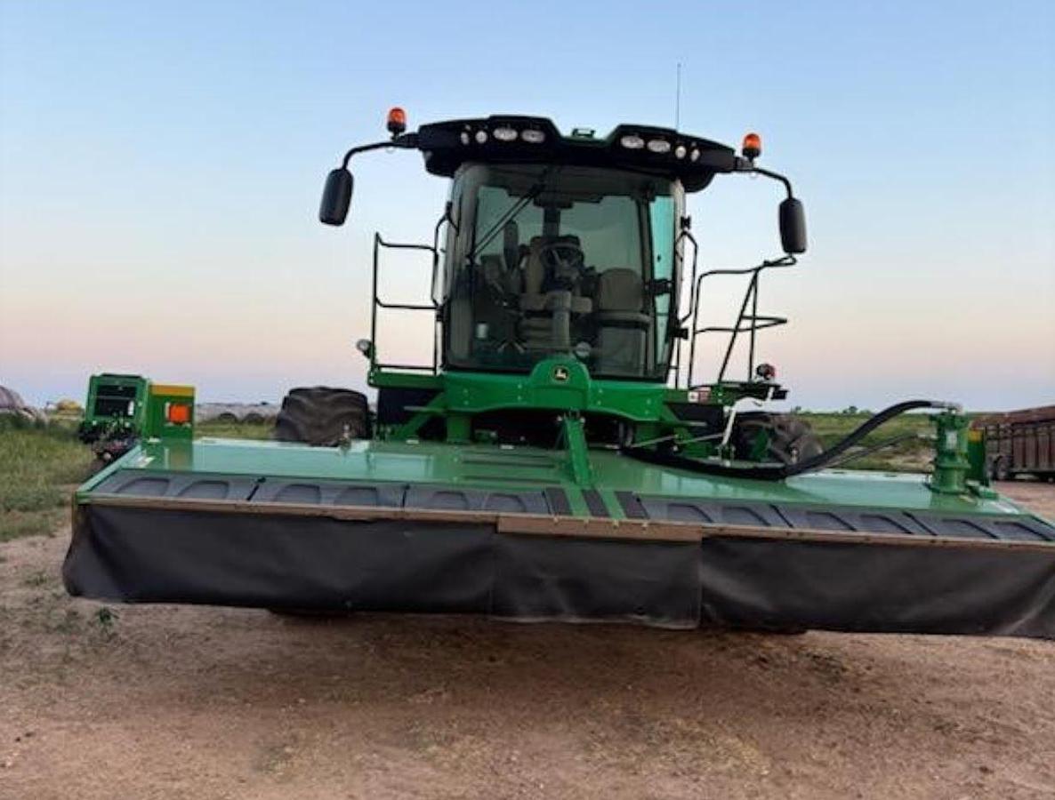 Used 2018 John Deere W235R Windrower