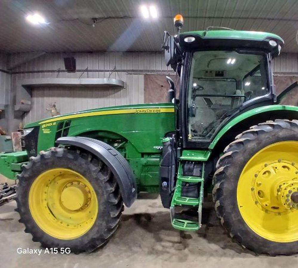 Used 2016 JOHN DEERE 8245R