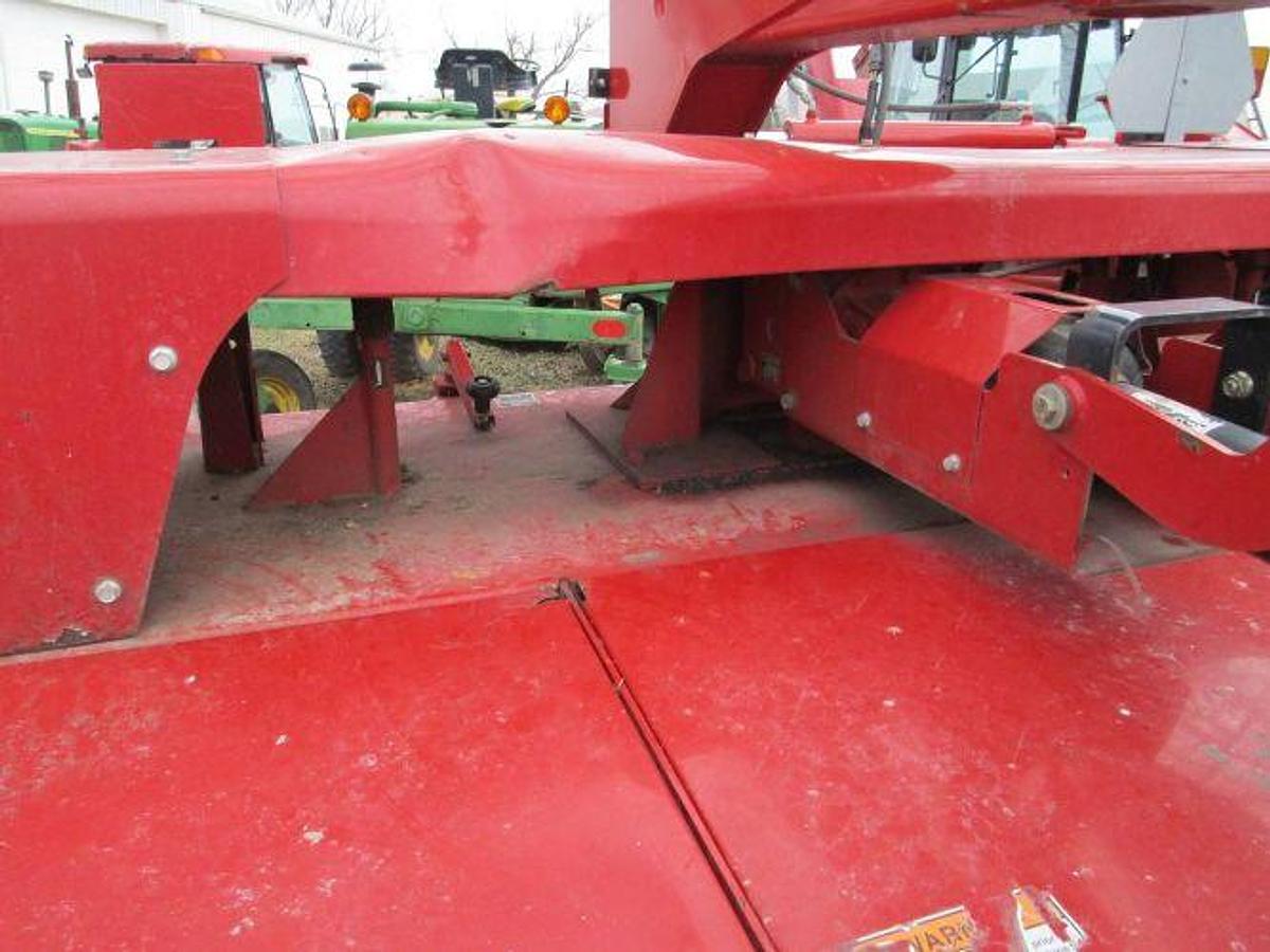 Used 2000 NEW HOLLAND H7450