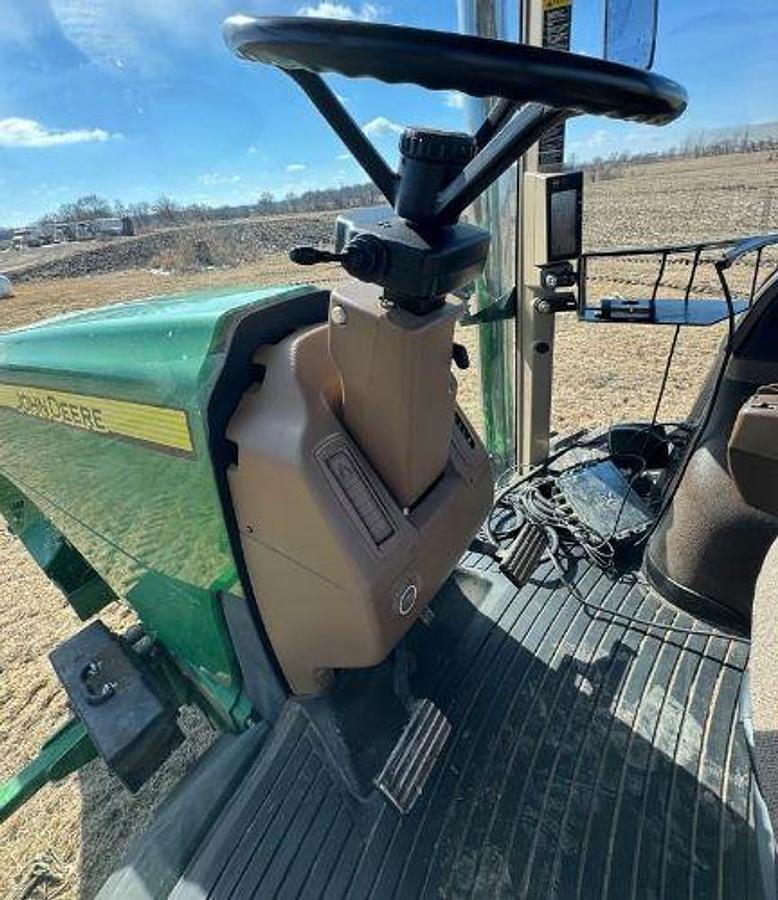 Used 2009 JOHN DEERE 8430T