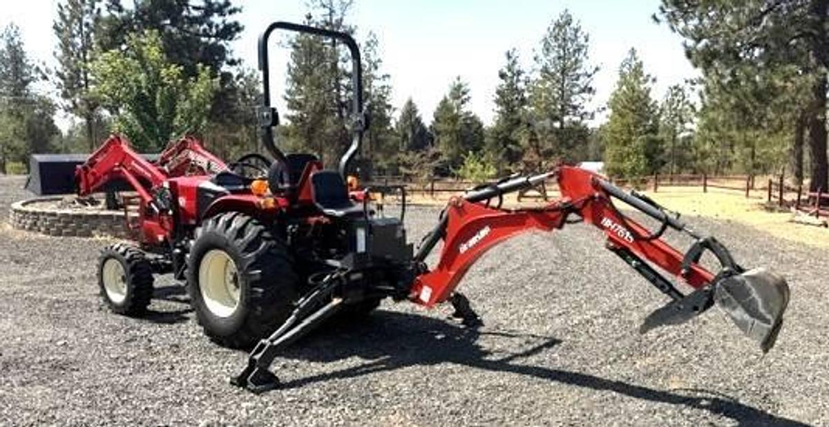 Used 2016 Branson Tractor 3015 H