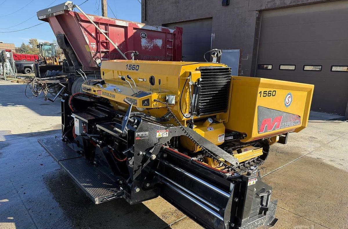 Used 2022 MAULDIN 1560 Asphalt Paver