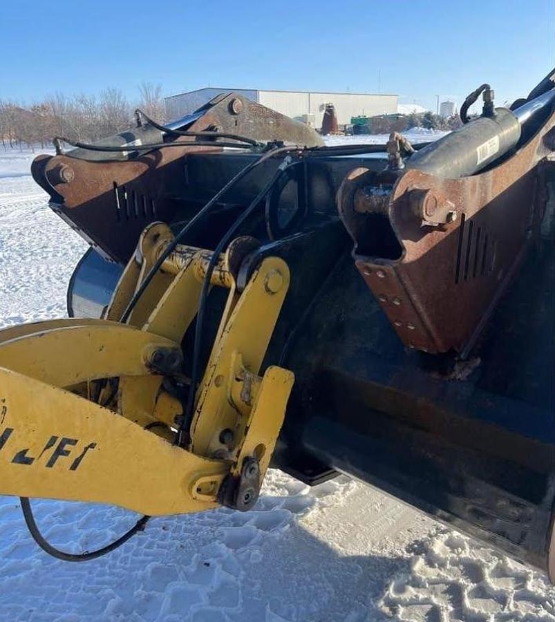 Used 2015 CATERPILLAR 914K