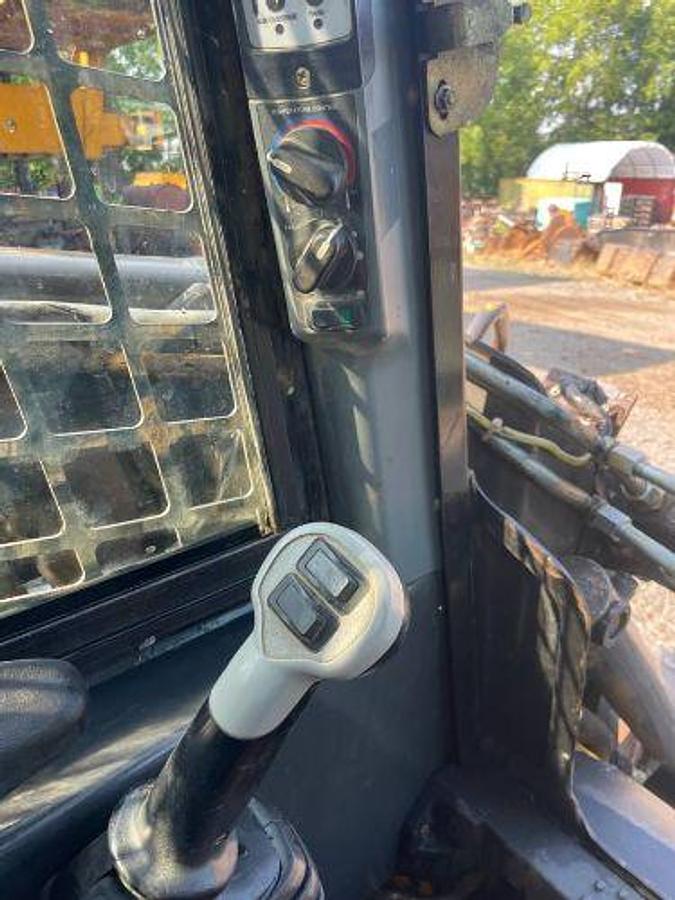 Used 2007 NEW HOLLAND C190