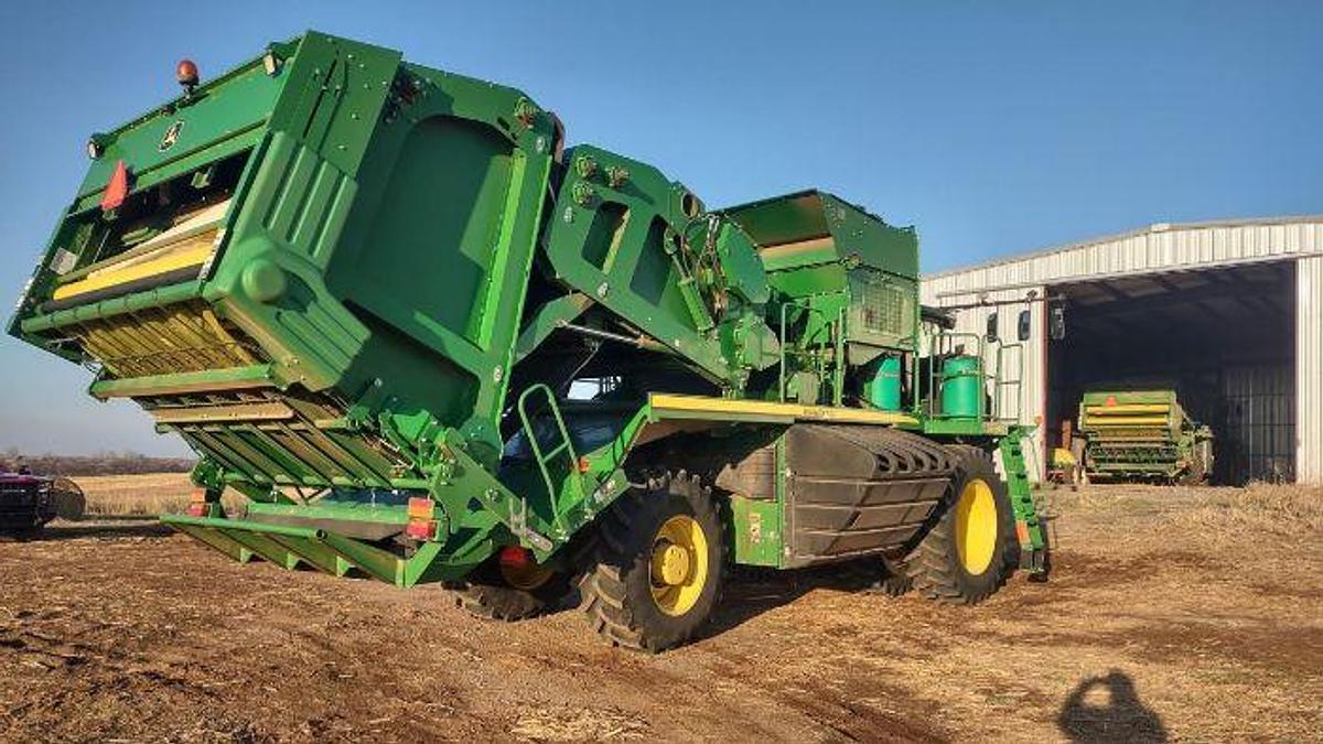 Used 2015 JOHN DEERE CS690