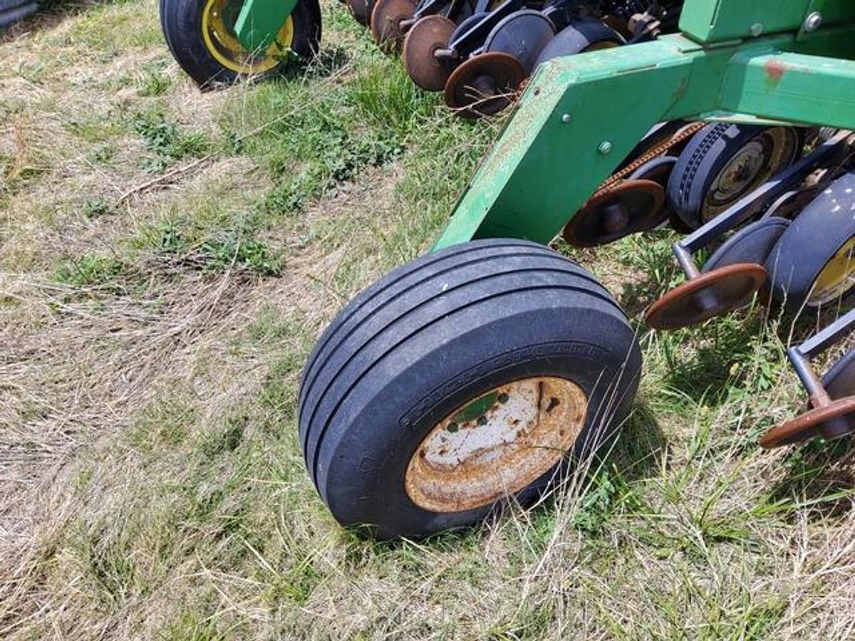 Used John Deere 750 Grain Drill