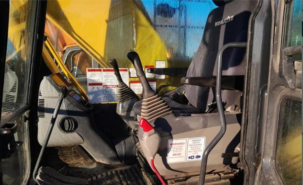 Used 2019 KOMATSU PC210 LC