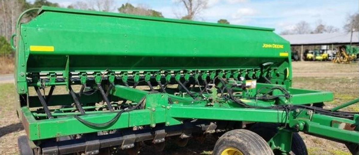 Used 2003 JOHN DEERE 1590&1560 Attached With Houck Hitch