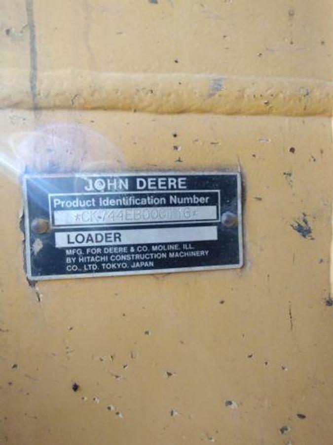 Used 1990 JOHN DEERE 744E