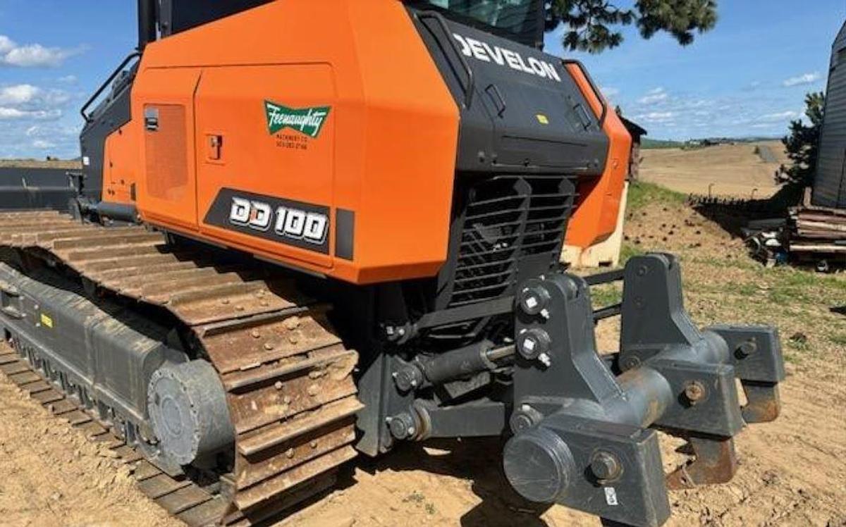 Used 2023 Develon D100