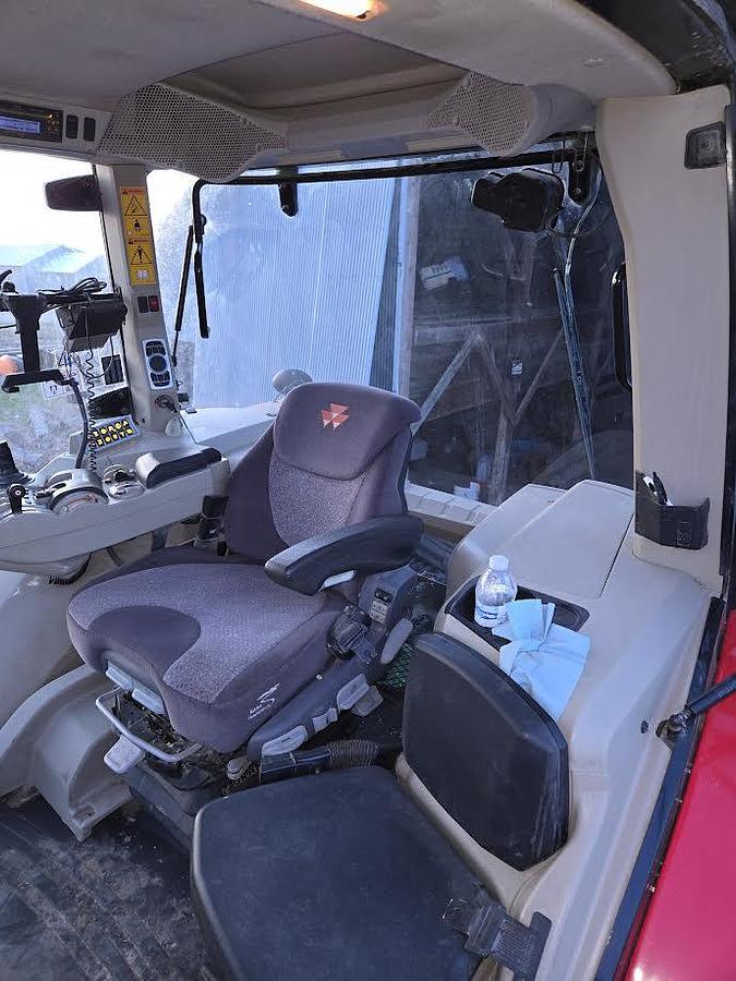 Used 2011 MASSEY FERGUSON 8690 Tractor