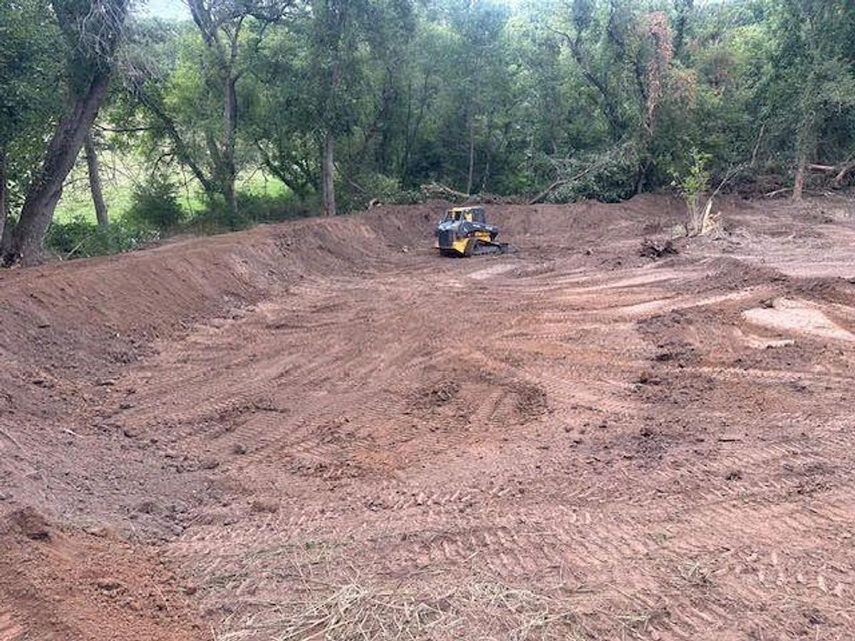 Used 2022 JOHN DEERE 333G