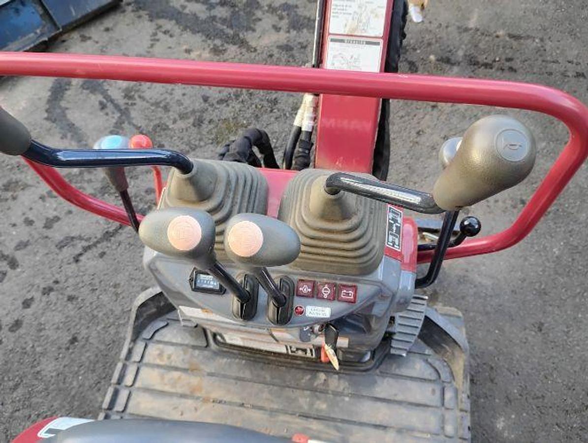 Used 2022 Yanmar SV-08-1D