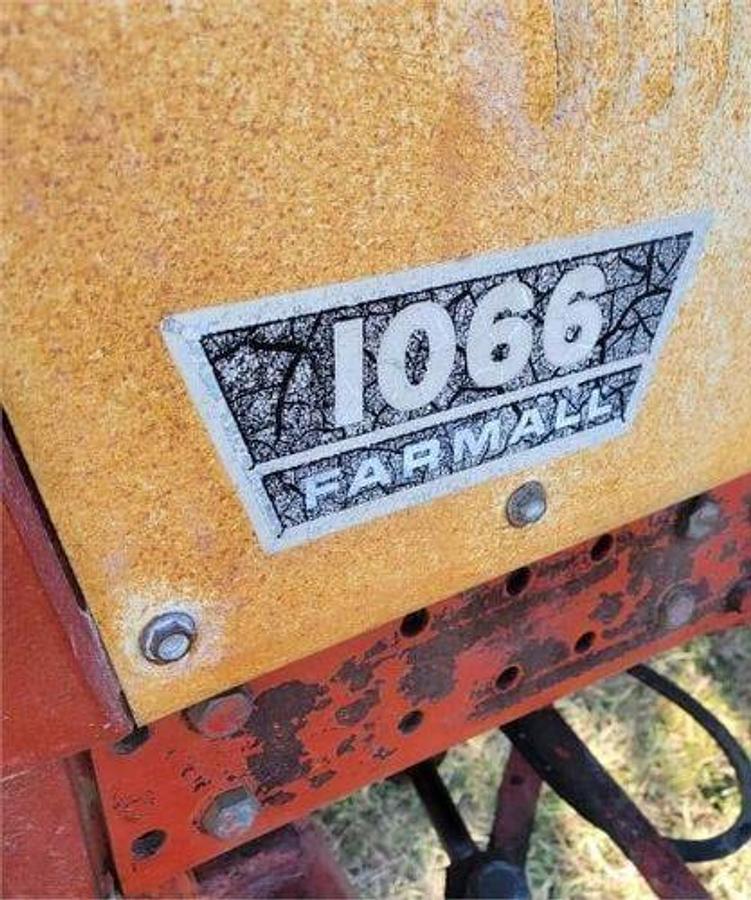 Used 1974 INTERNATIONAL 1066