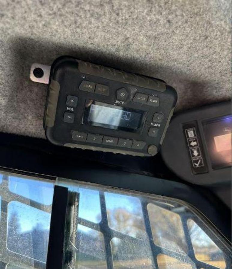 Used 2019 JOHN DEERE 331G