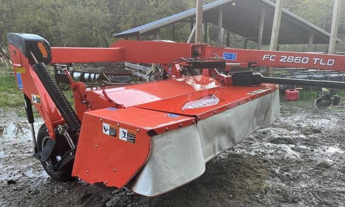 Used 2018 Kuhn FC2860TLD Pull-Type Mower