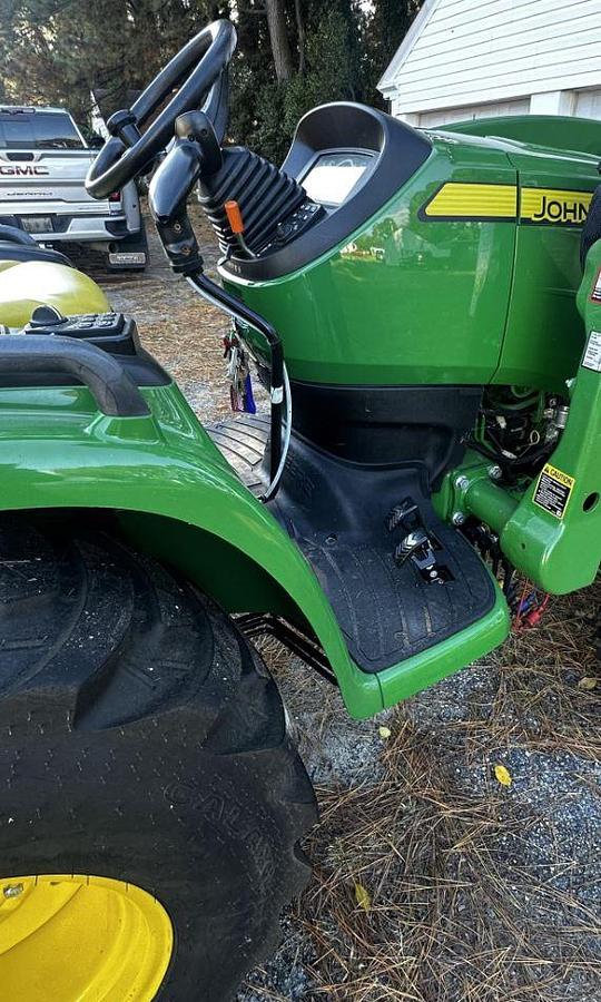 Used 2019 John Deere 3033r Tractor