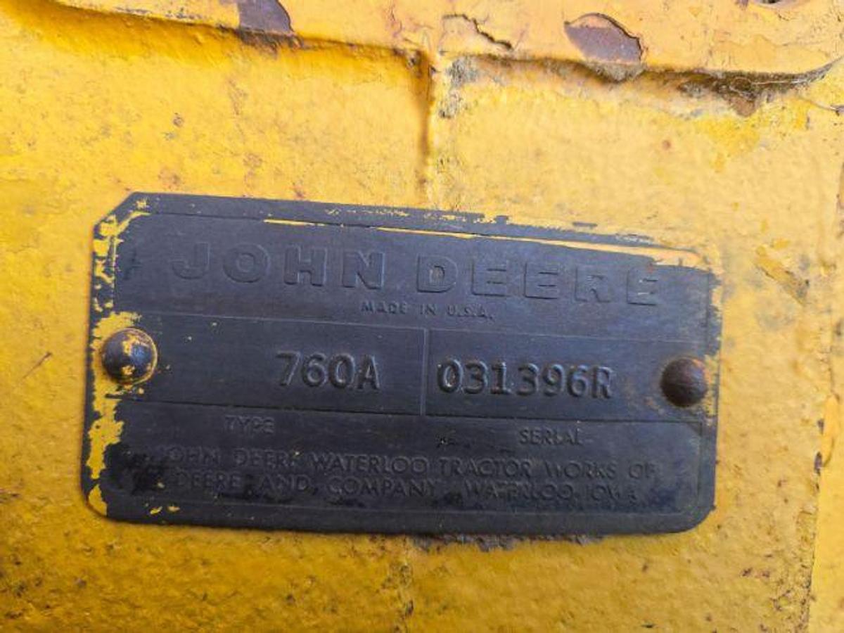 Used 1974 JOHN DEERE 760A