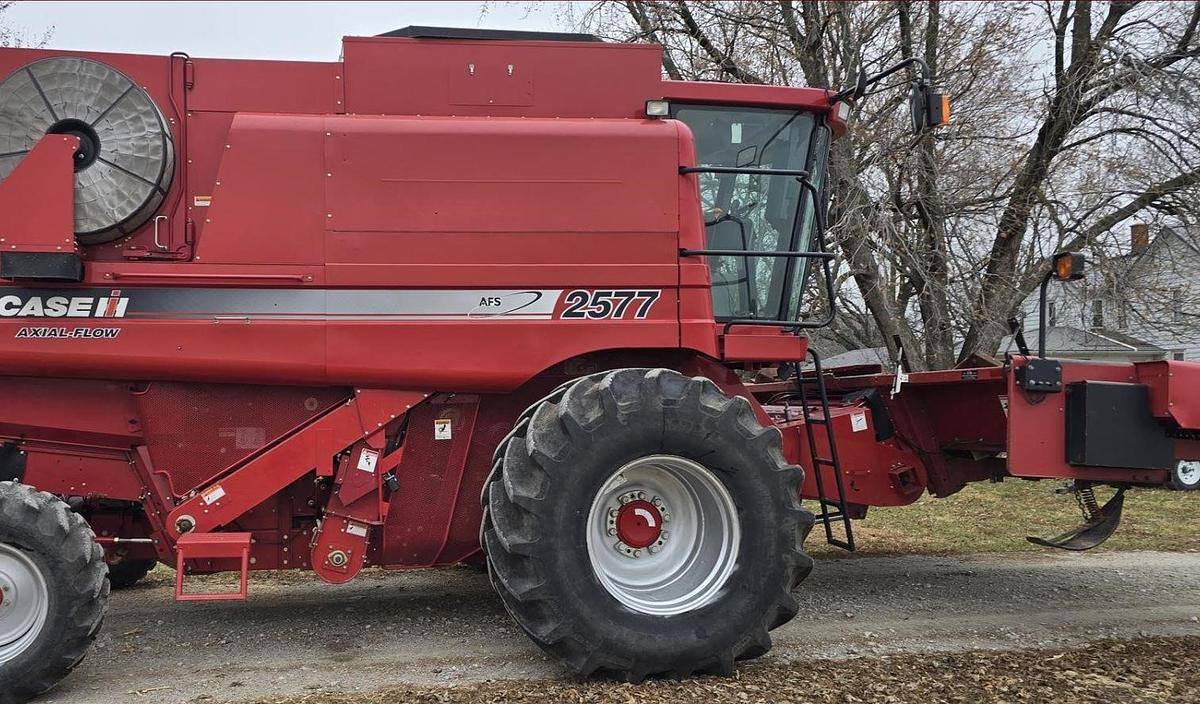 Used 2008 Case IH 2577 Combine