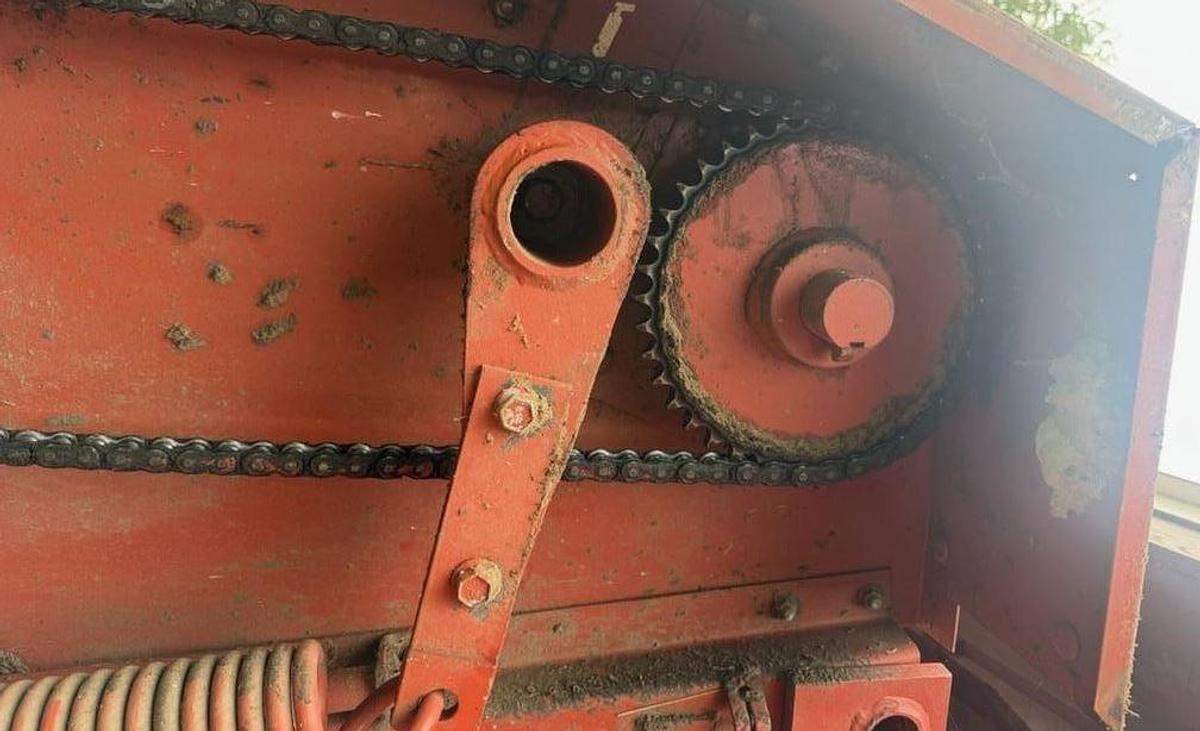 Used 1979 Hesston 530
