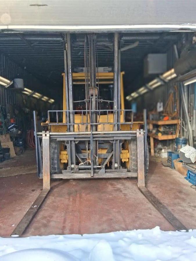 Used 2000 Caterpillar R80