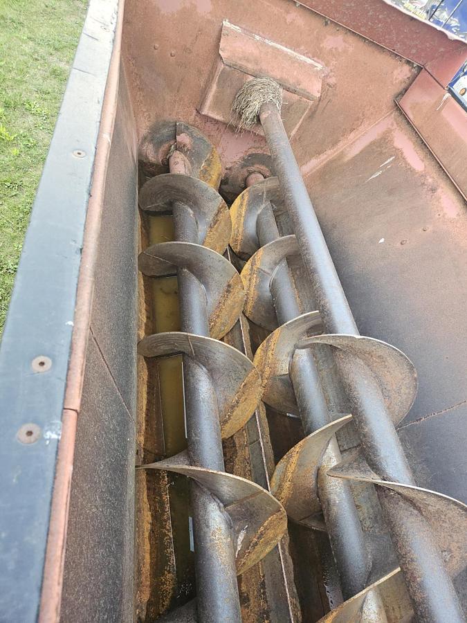 Used Meyer V-Max 3245 Manure Spreader