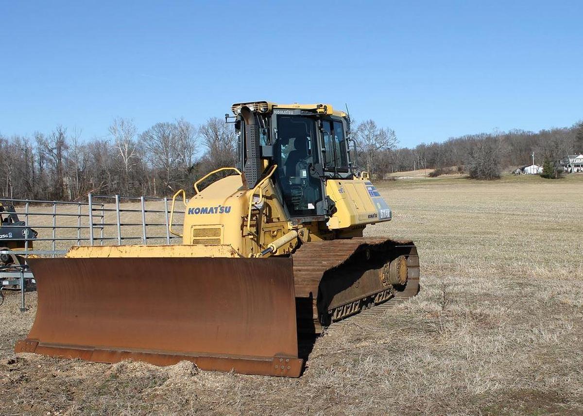 Used 2016 KOMATSU D61PX-24 Dozer