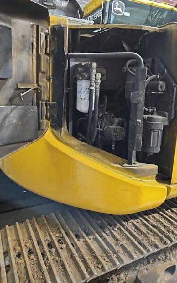 Used 2012 DEERE 135D